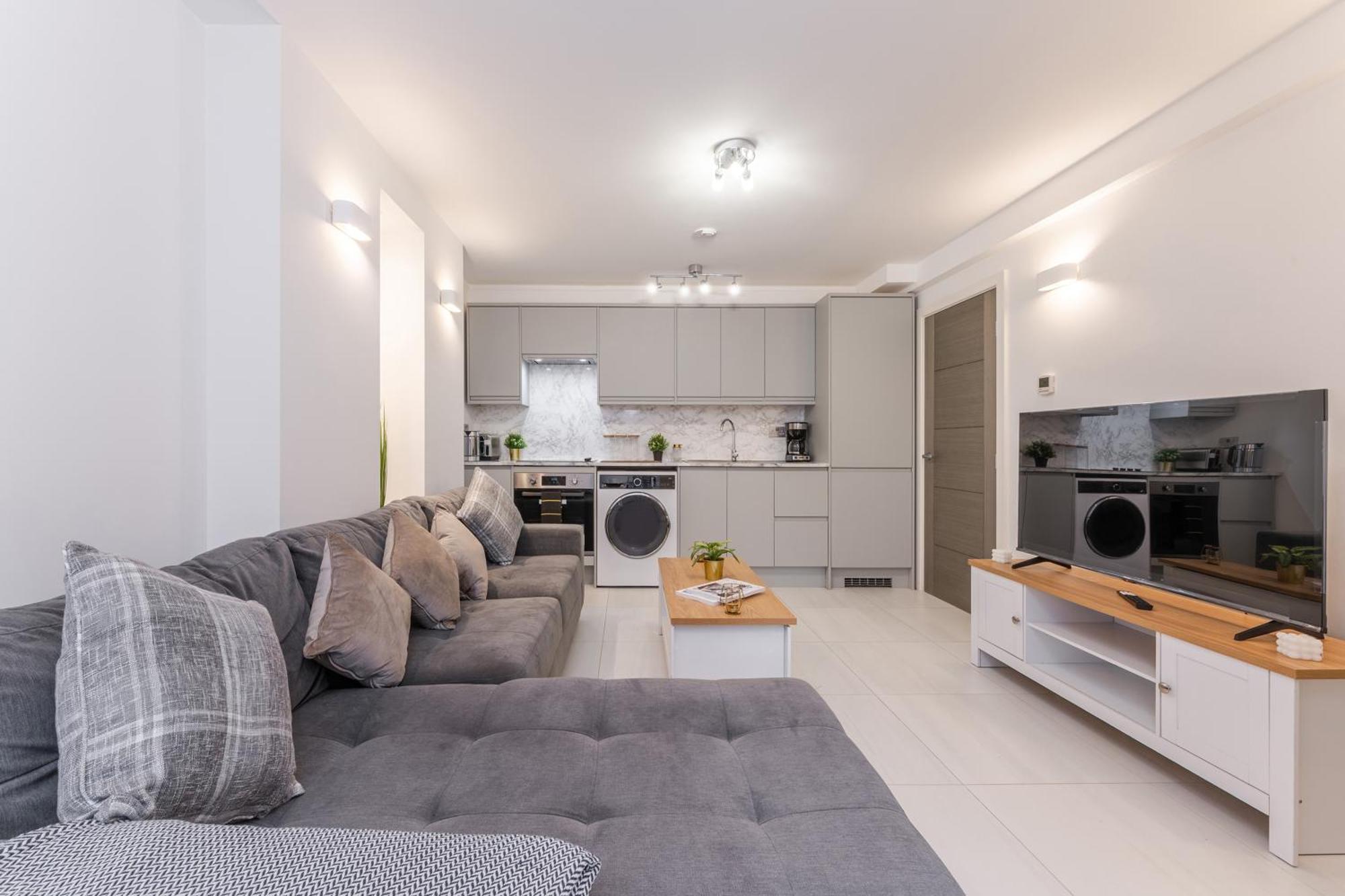 A Golden Haven Retreat In London Apartment Екстериор снимка